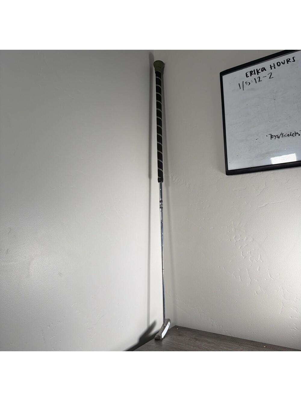 Odyssey White Hot Center Shaft Mid Belly Long Putter RH 46.5 in Wrap Grip